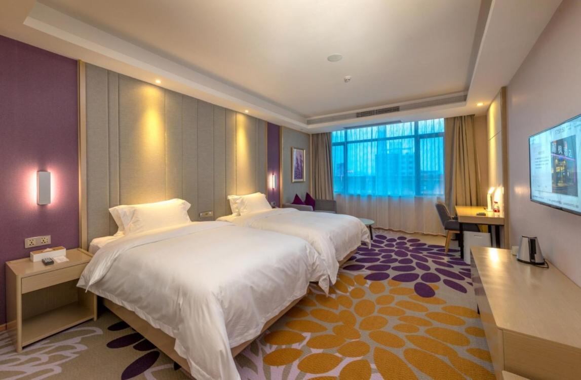 Lavande Hotels Qingyuan Light Railway Station Qingyuan Avenue Экстерьер фото