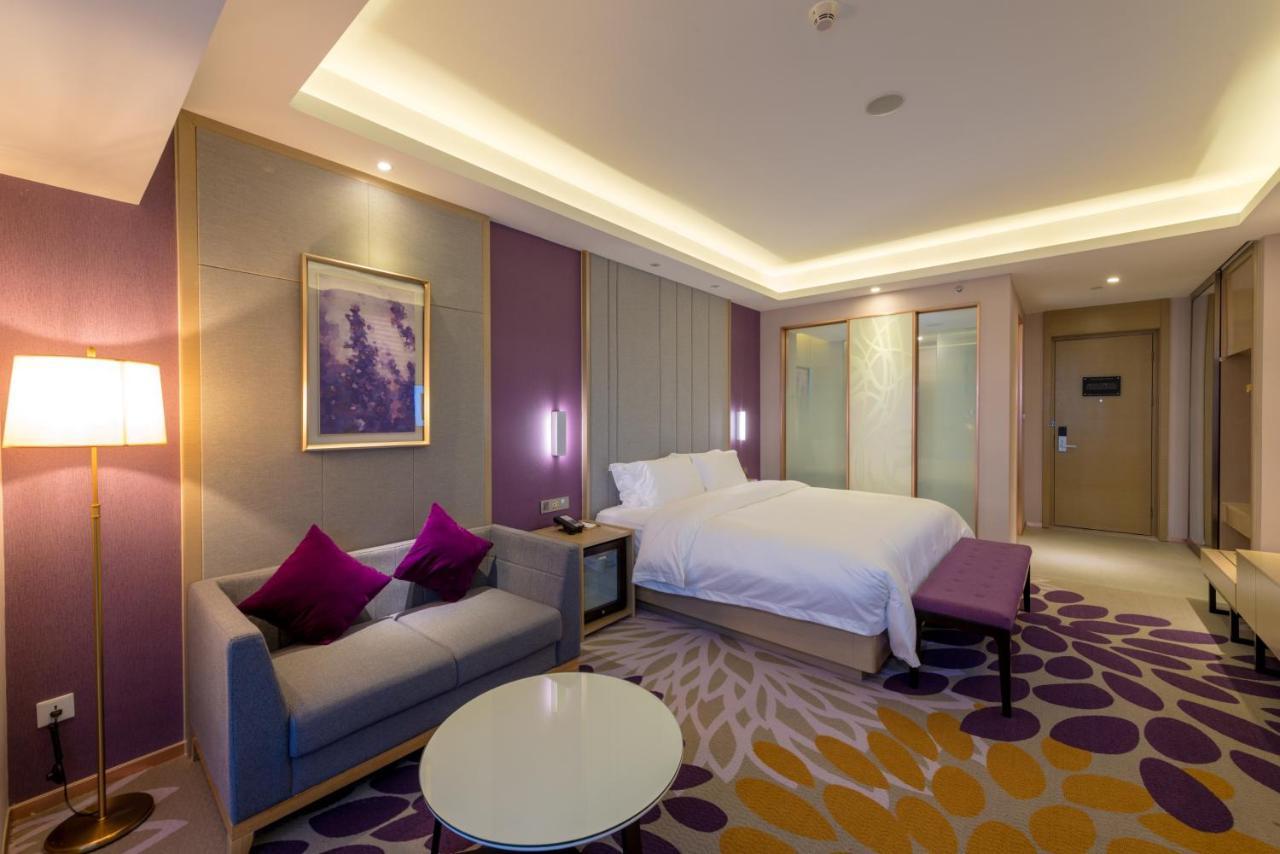 Lavande Hotels Qingyuan Light Railway Station Qingyuan Avenue Экстерьер фото